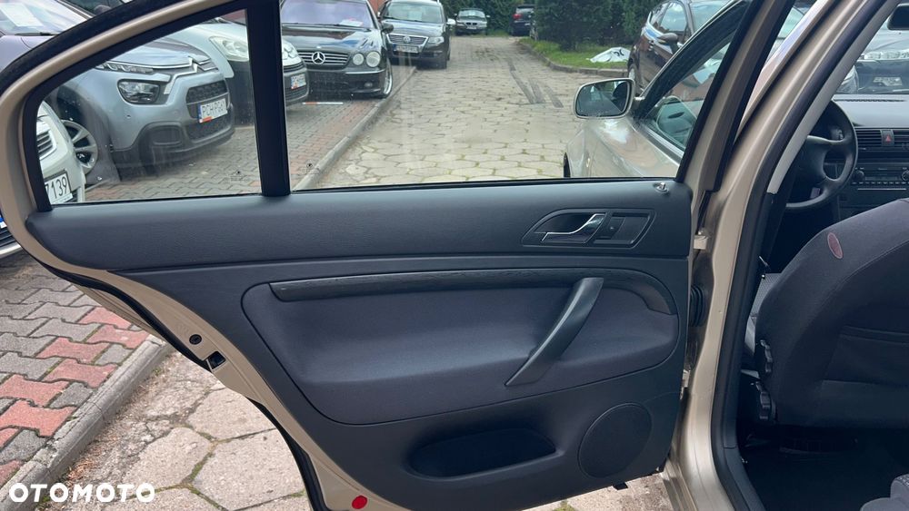Skoda Superb 2.0 Comfort - 11