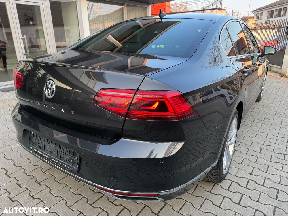 Volkswagen Passat 2.0 TDI SCR DSG Highline - 8