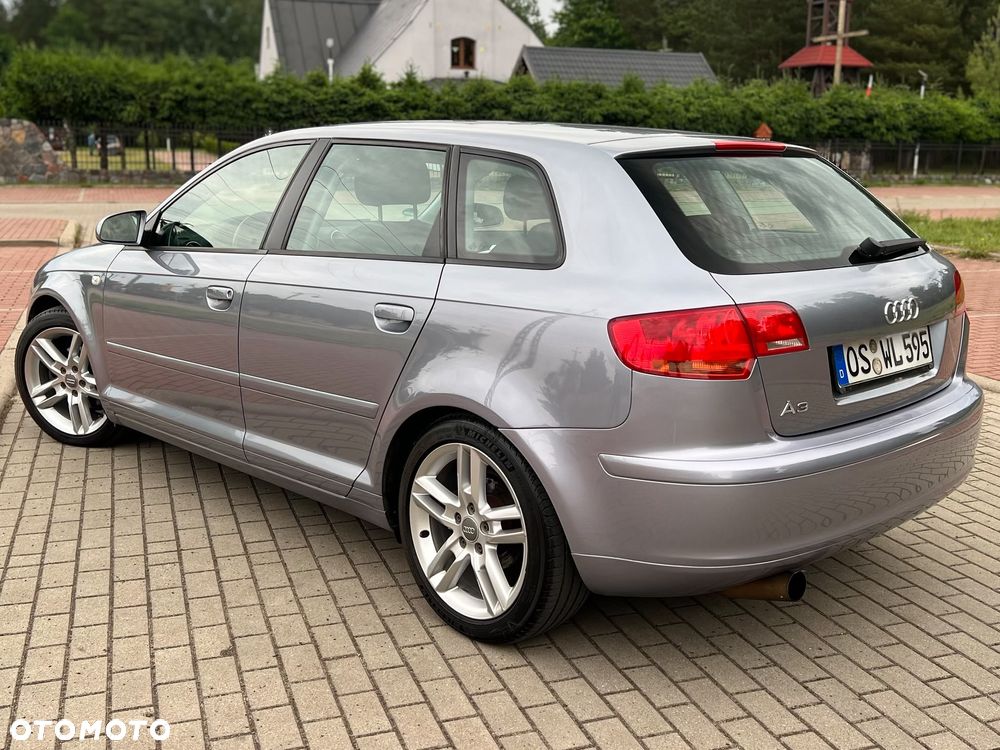 Audi A3 Sportback - 8