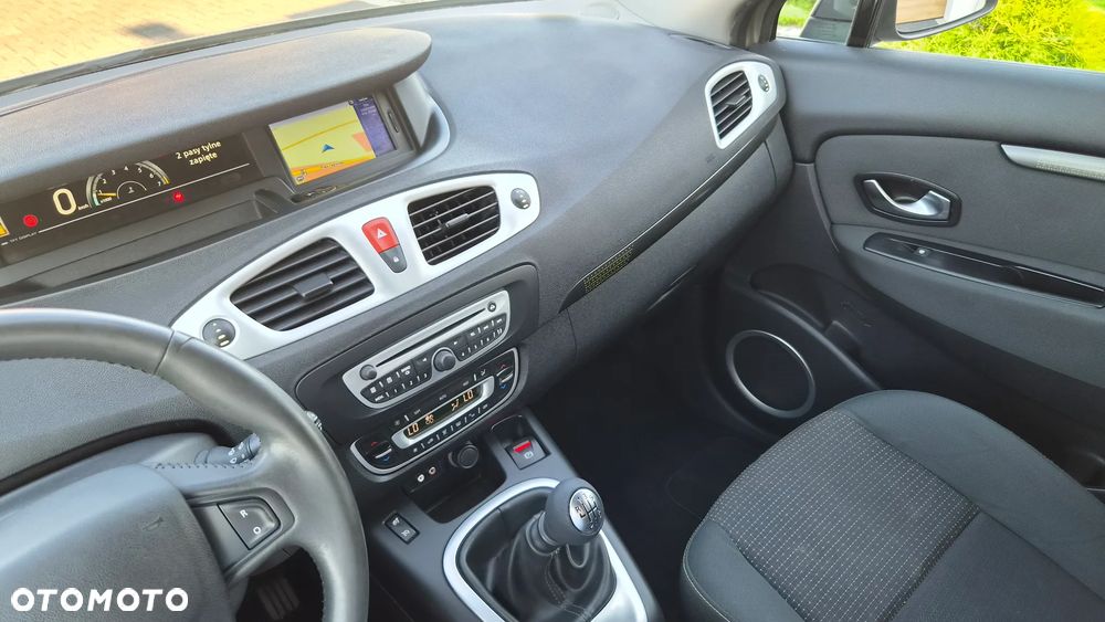 Renault Scenic TCe 130 Dynamique - 12