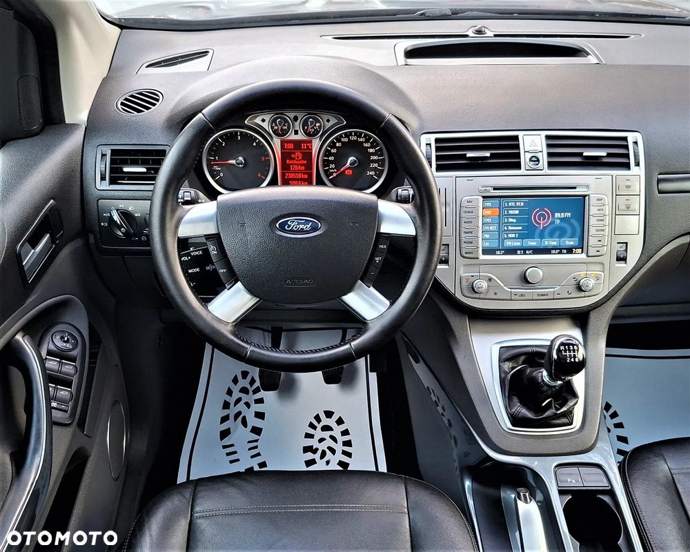 Ford Kuga 2.0 TDCi 4x4 Titanium - 34