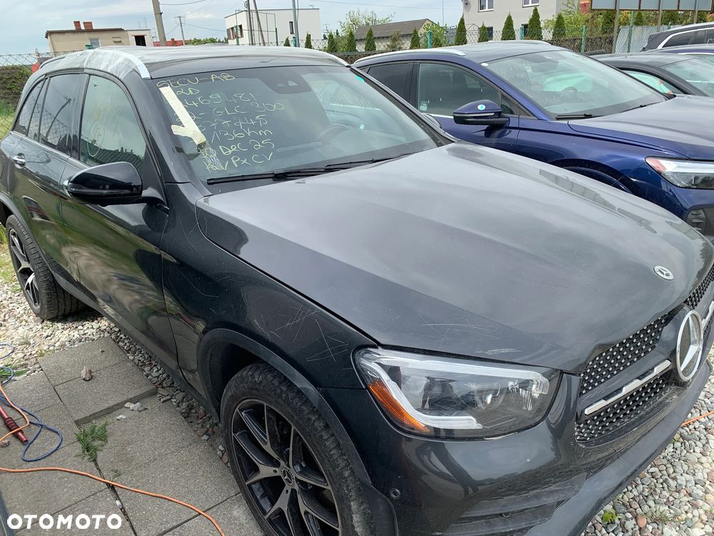 Mercedes-Benz GLC 300 4Matic 9G-TRONIC Edition Avantgarde - 9