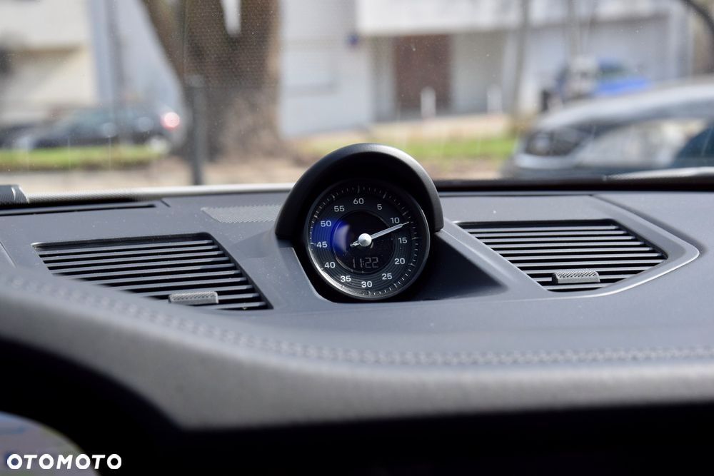 Porsche 911 Carrera T PDK - 19