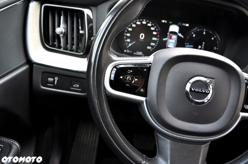 Volvo XC 60 B4 D Geartronic Inscription - 19