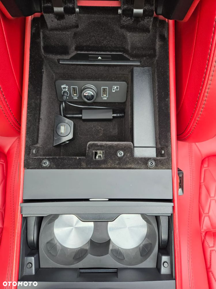Jaguar F-Type Cabriolet AWD SVR - 29