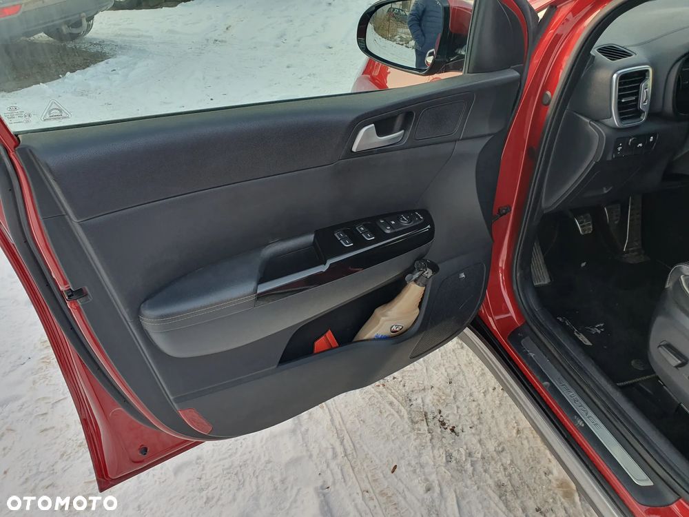 Kia Sportage 2,0 CRDI AWD GT Line - 11