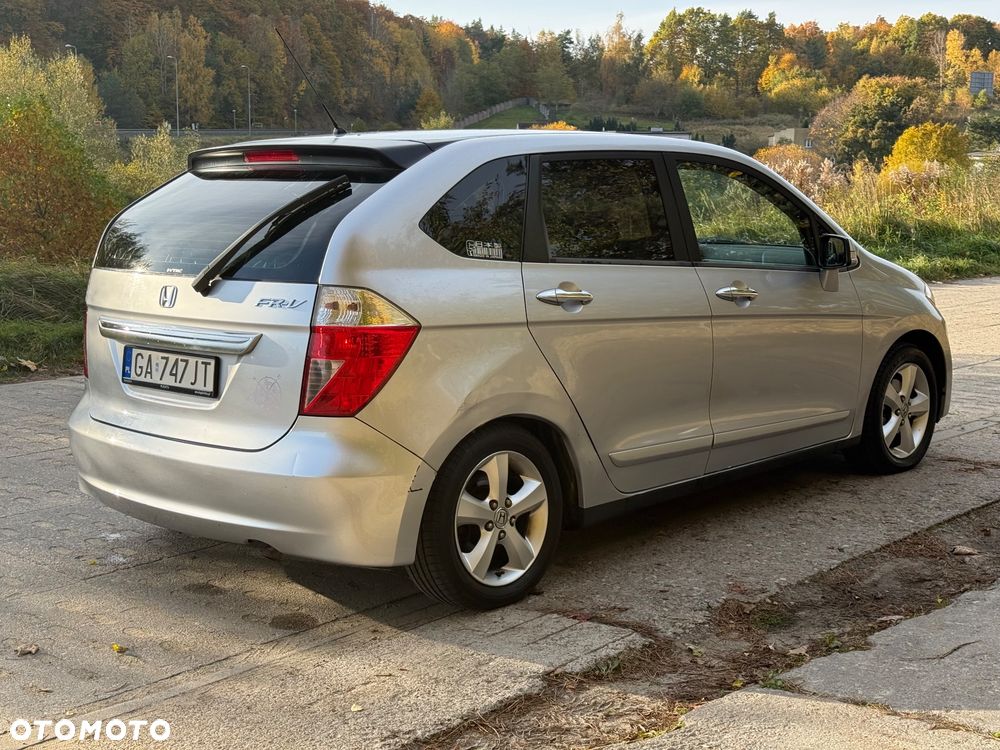 Honda Fr-V 2004 photo 5