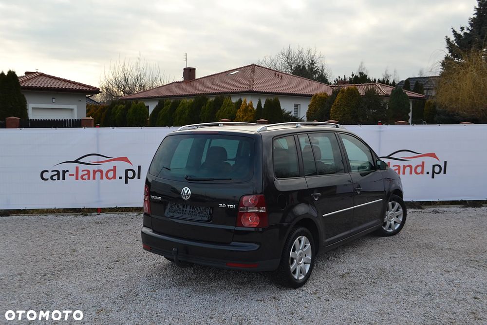 Volkswagen Touran 2.0 TDI Highline - 11