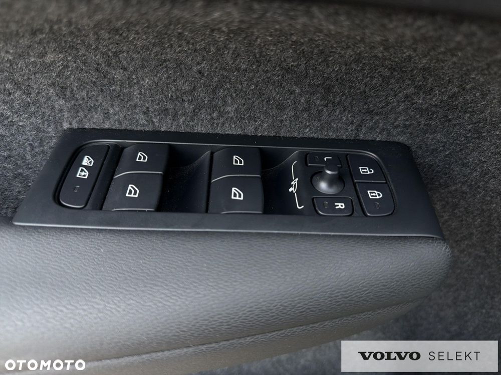 Volvo XC 40 - 23