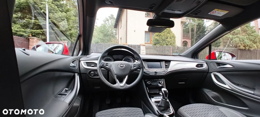 Opel Astra 1.2 T Elegance S&S - 21