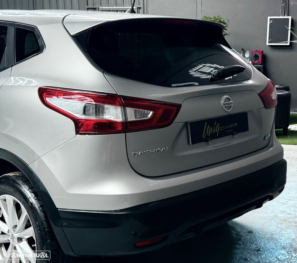 Nissan Qashqai 1.6 dCi N-Connecta - 7