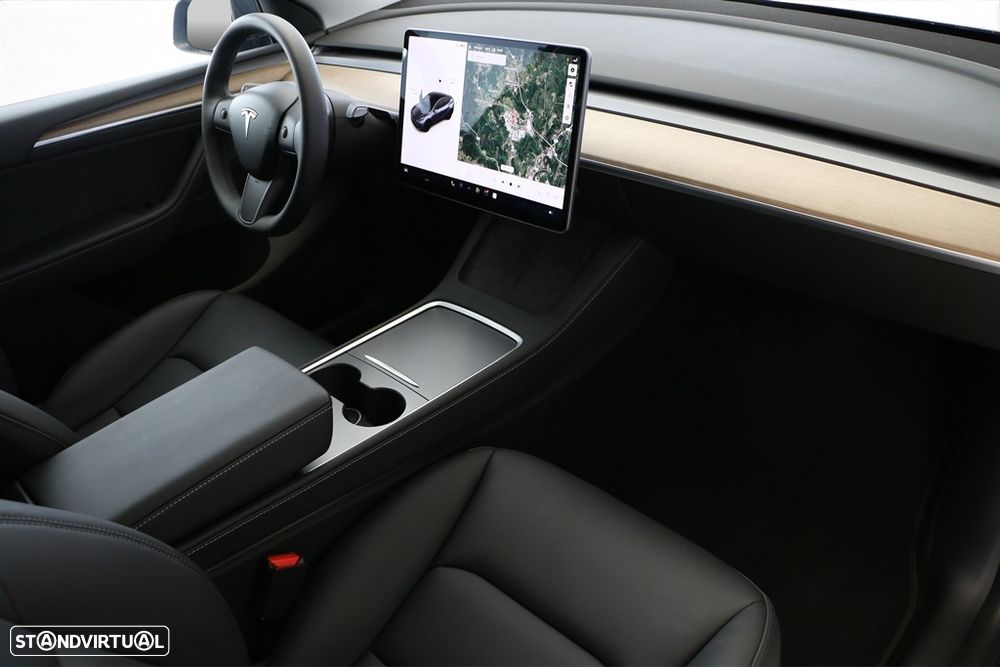 Tesla Model Y Standard - 6