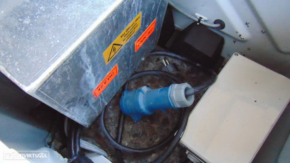 Mercedes-Benz SPRINTER 316 CDI LONGA C/FRIO - 20