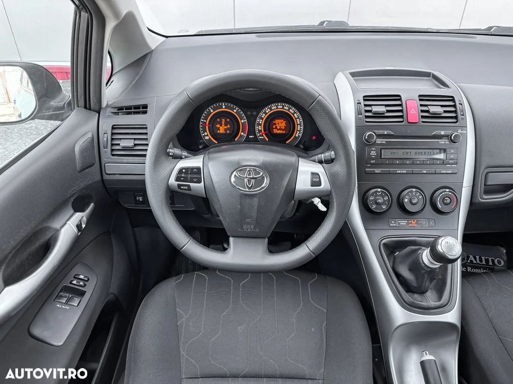 Toyota Auris - 7