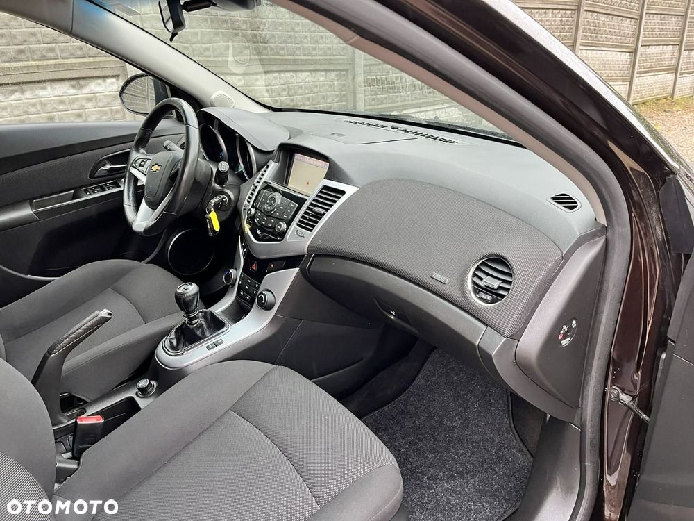 Chevrolet Cruze - 18