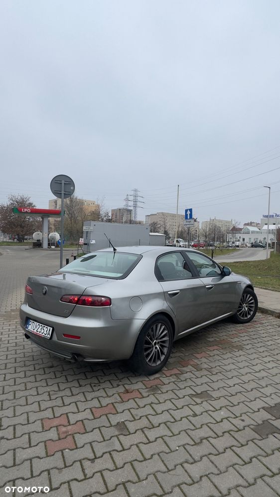 Alfa Romeo 159 2.2JTS Distinctive - 4