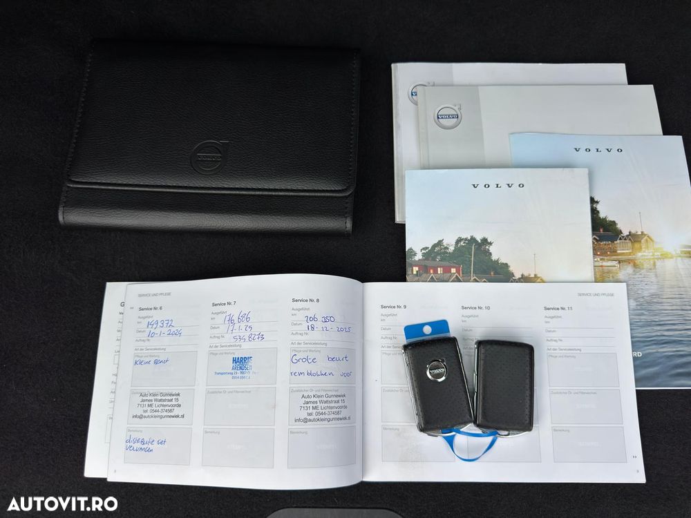 Volvo XC 60 D4 AWD Geartronic RDesign - 34