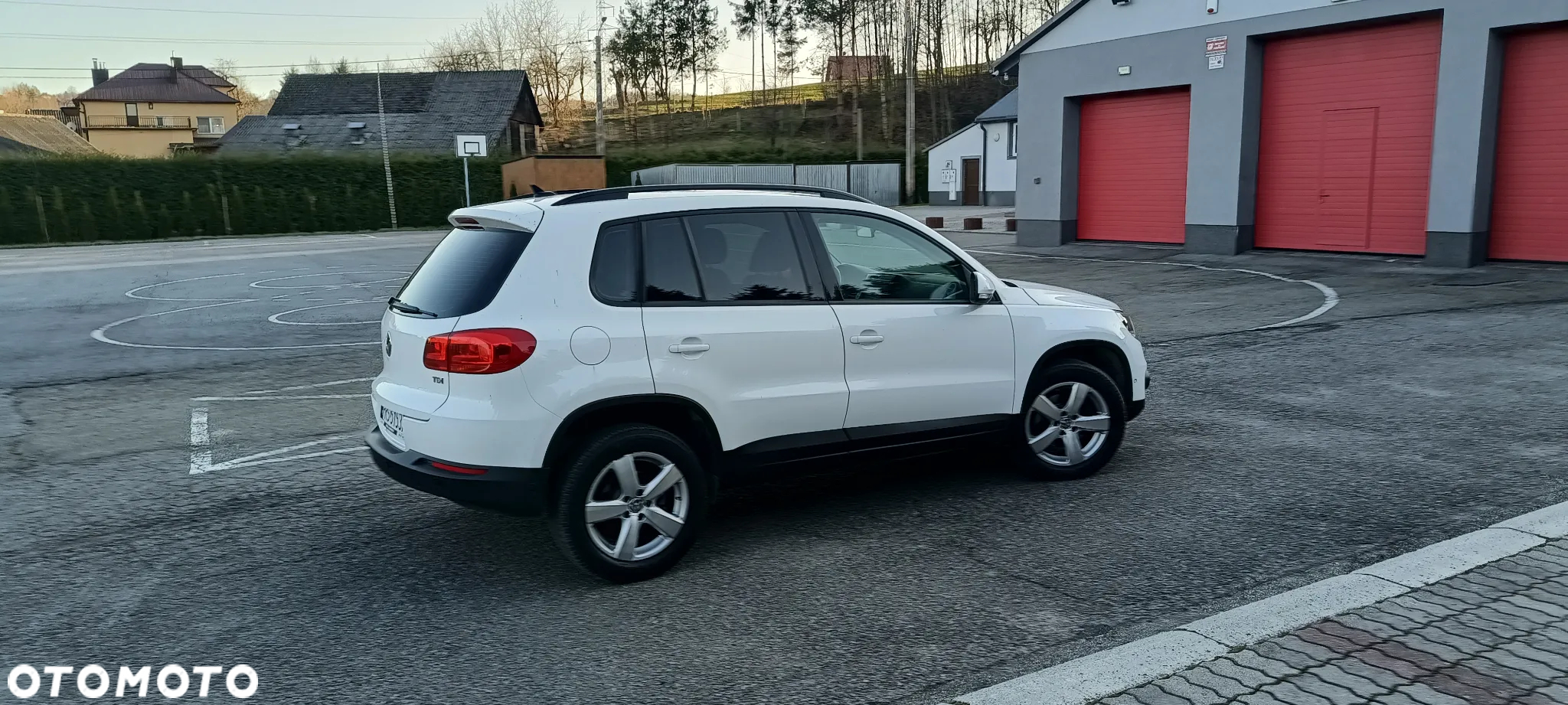 Volkswagen Tiguan 2.0 TDI DPF BlueMotion Technology Sport & Style - 11