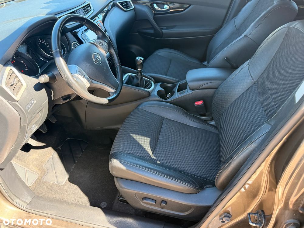 Nissan Qashqai 1.6 DCi N-Connecta - 13
