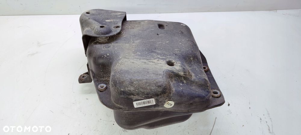 ZBIORNIK PALIWA PŁYNU ADBLUE AUDI A4 B8 8K0131878G - 7