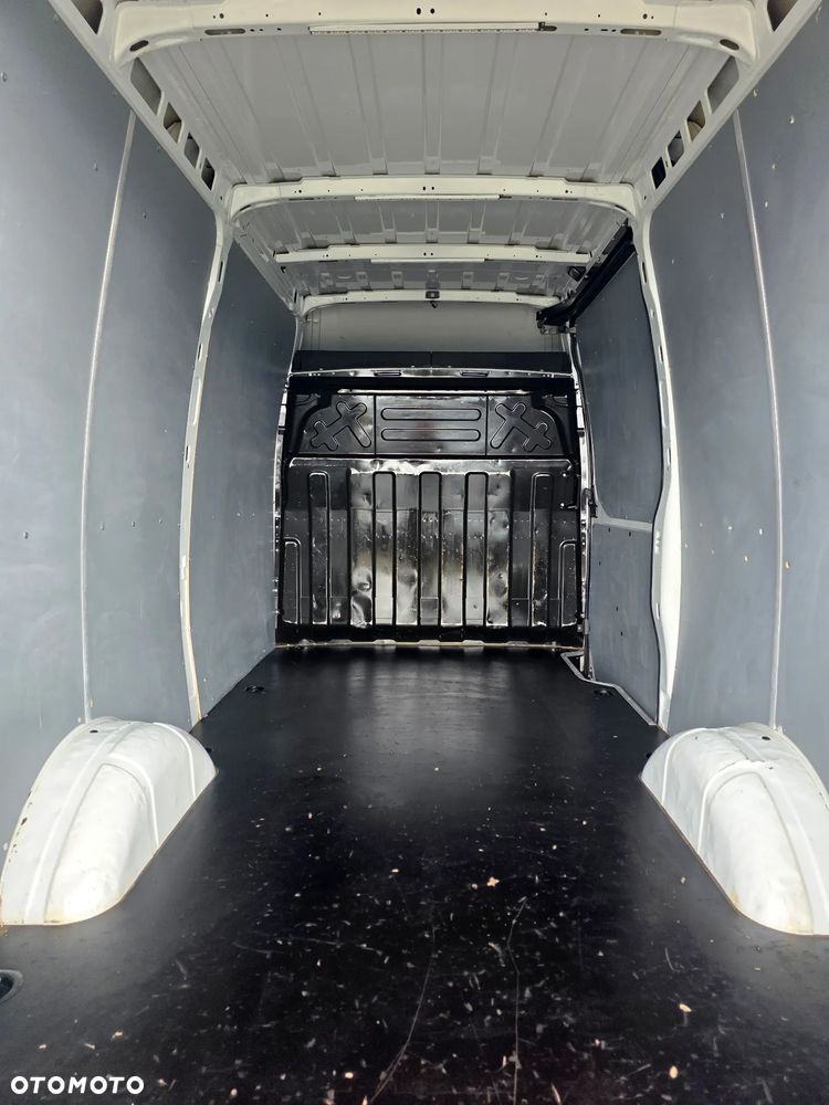 Iveco IVECO 35-180 3.0 HPI 180 KONNY ŚREDNI WYSOKI AUTOMAT 8 BIEGOWY HIMATIC KLIMA NAVIGACJA GWARANCJA WEBASTO - 32