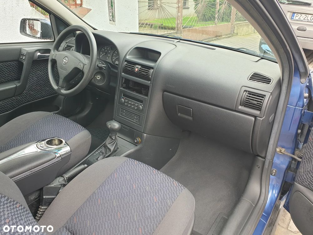 Opel Astra - 9