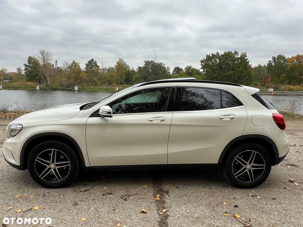 Mercedes-Benz GLA - 2