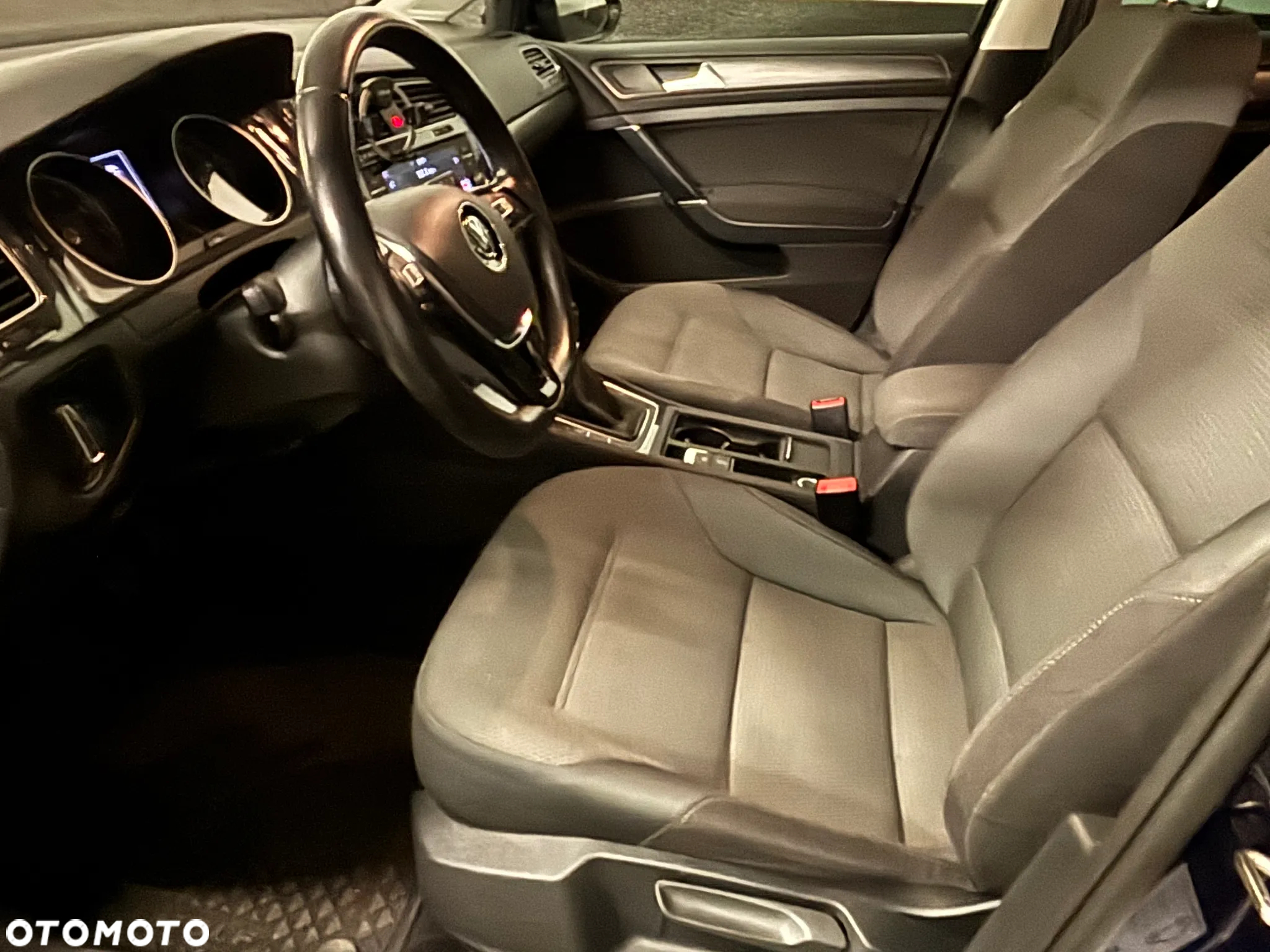 Volkswagen Golf VII 1.5 TSI BMT Comfortline - 11