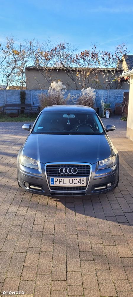 Audi A3 Sportback - 1