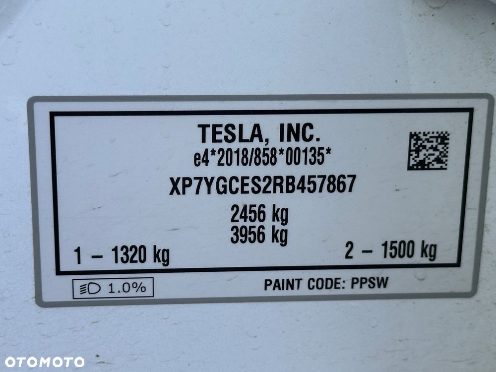 Tesla Y Model Standard - 18