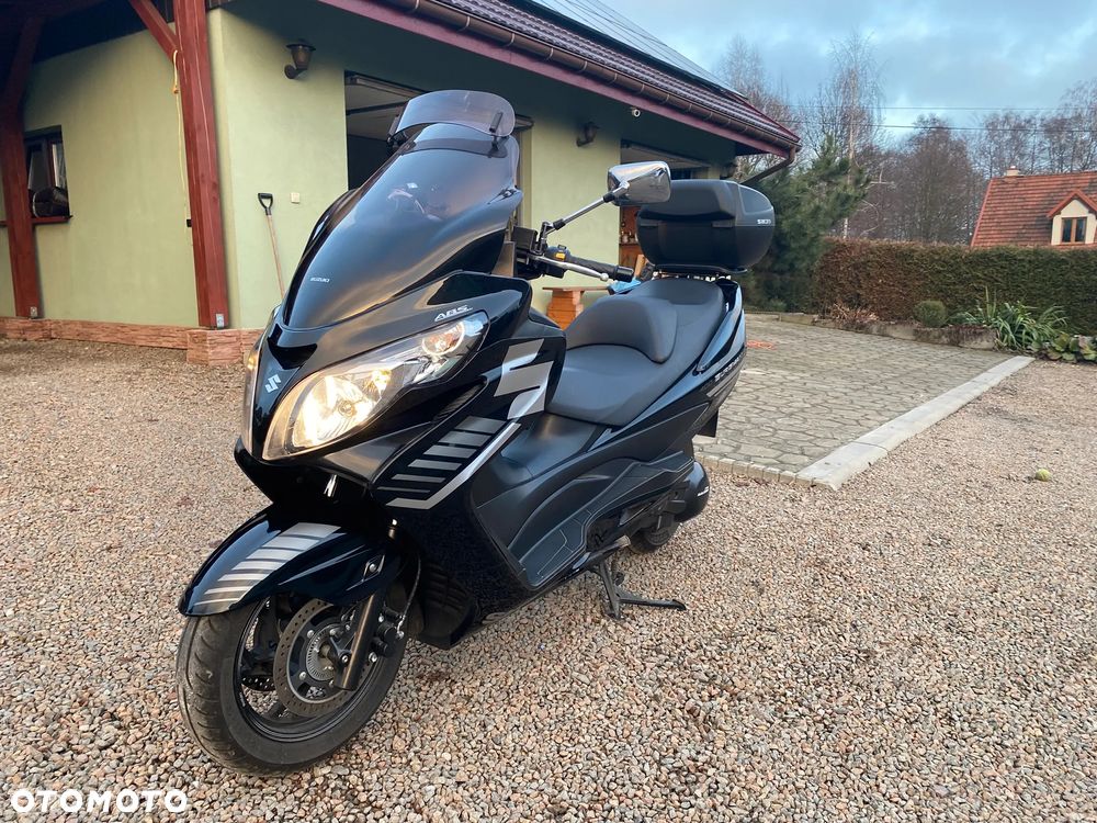 Suzuki Burgman - 1