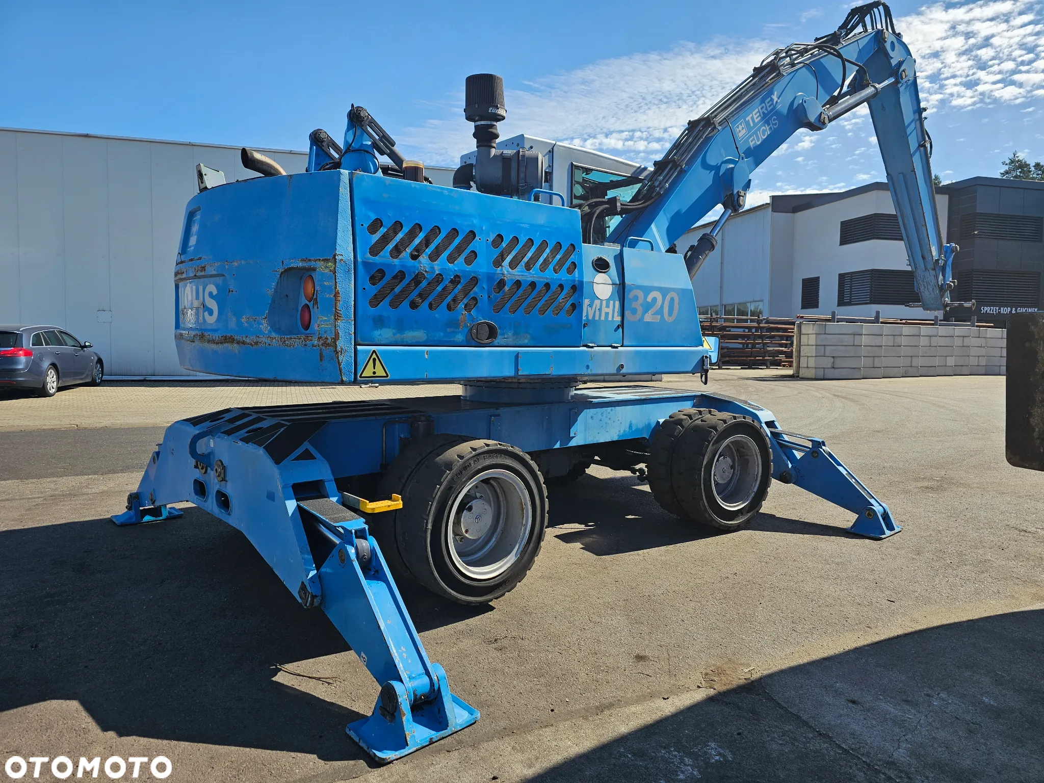 Fuchs MHL 320 - 2
