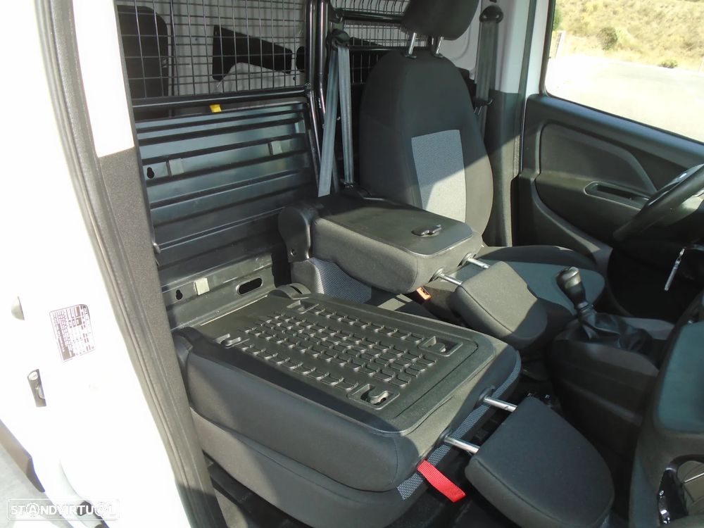 Fiat Doblo 1.3 M-JET 95 CV-  3 LUGARES-NACIONAL- IVA DEDUTIVEL - 12