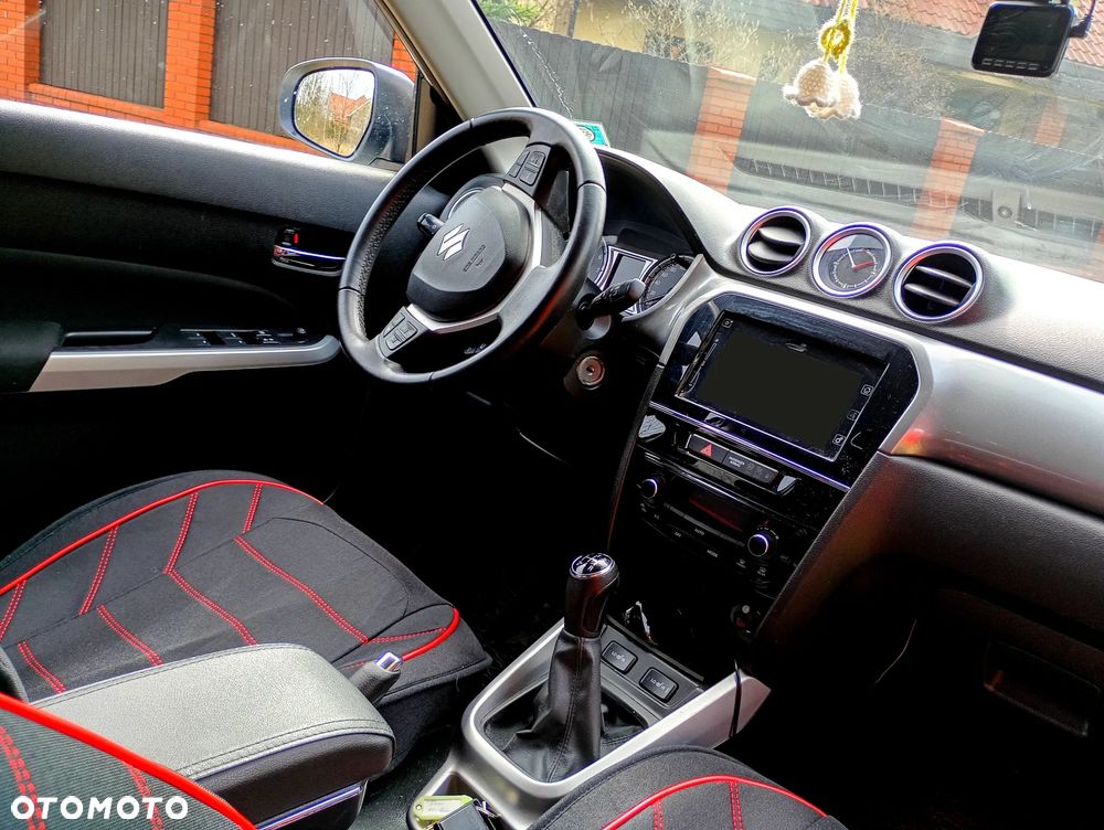 Suzuki Vitara 1.6 Premium 2WD - 9