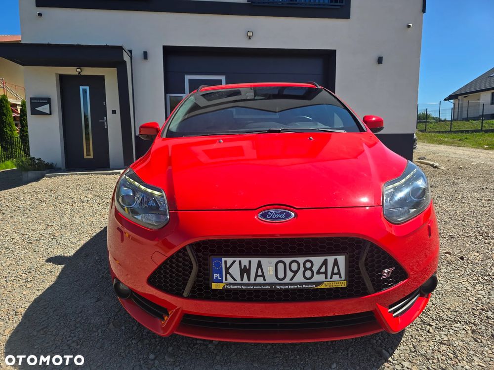 Ford Focus 2.0 EcoBoost ST - 13