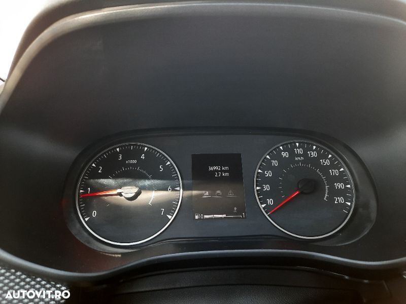 Dacia Sandero - 11