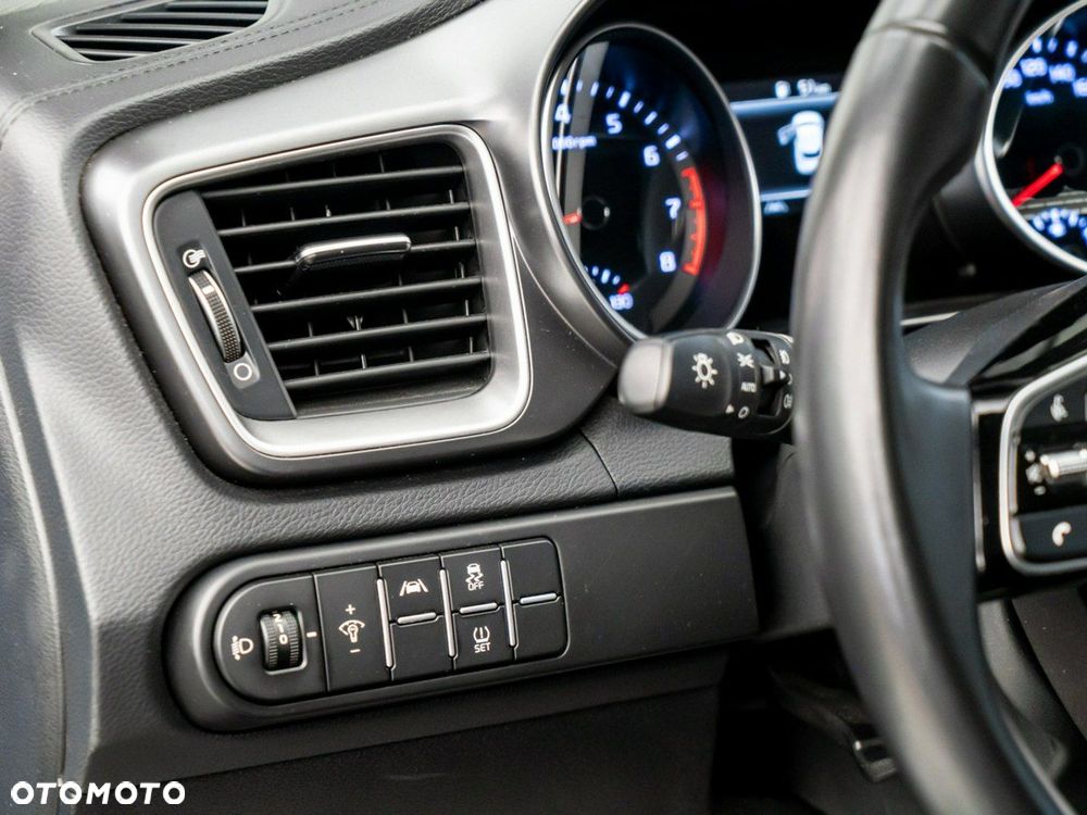Kia XCeed 1.5 T-GDI M DCT - 24