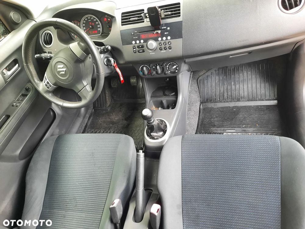 Suzuki Swift 1.3 GS - 9