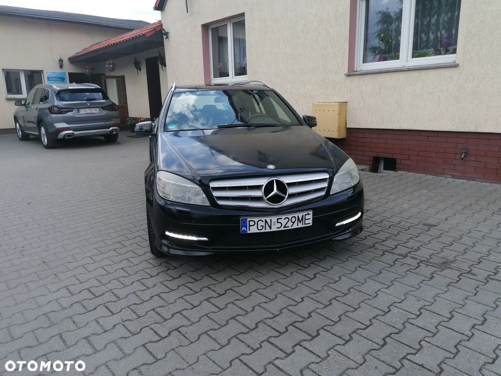 Mercedes-Benz Klasa C 220 CDI DPF (BlueEFFICIENCY) Avantgarde - 2