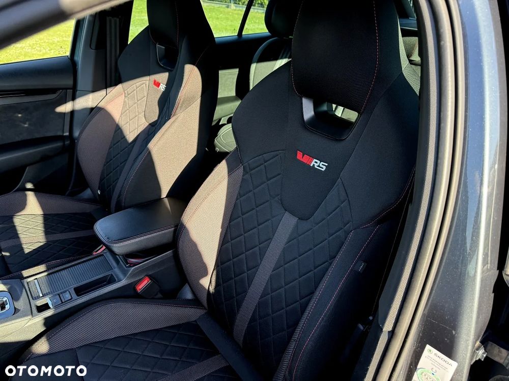 Skoda Octavia 2.0 TDI DSG RS - 17