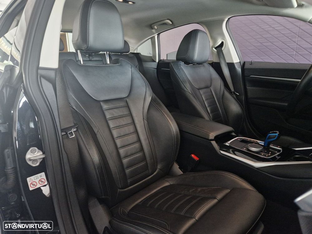 BMW i4 eDrive40 - 17