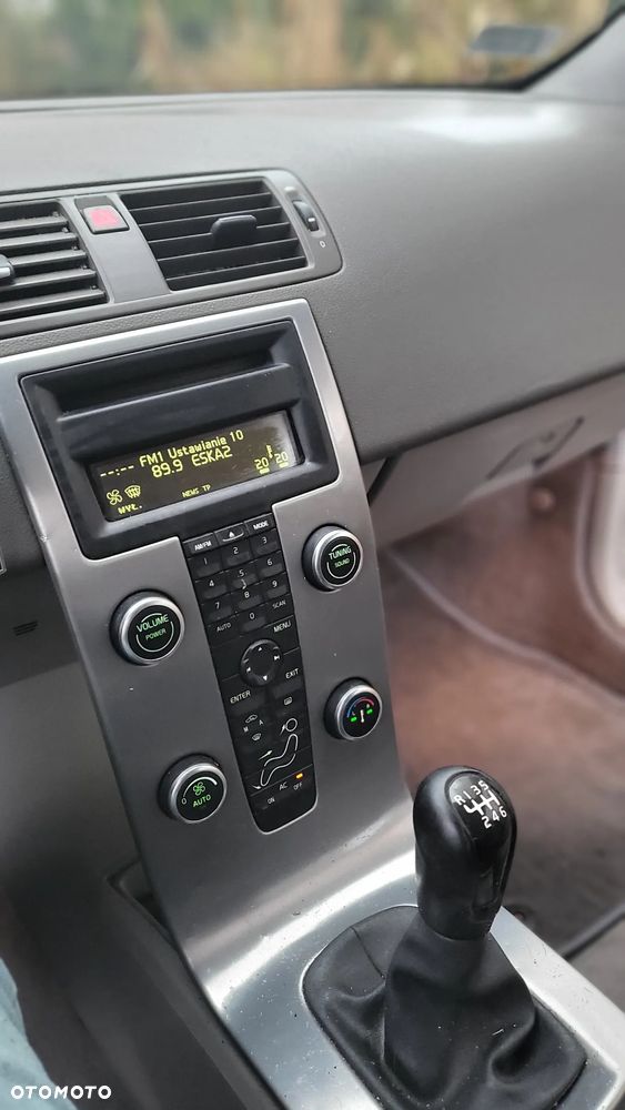 Volvo V50 2.0D Momentum - 9