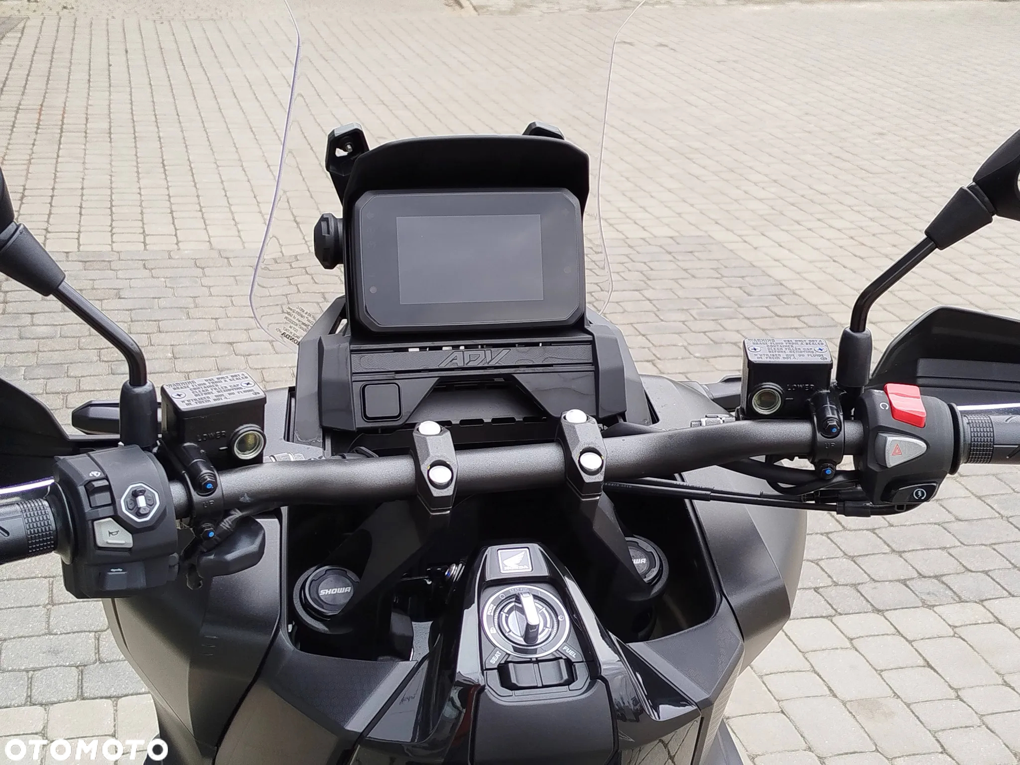 Honda ADV350 - 4