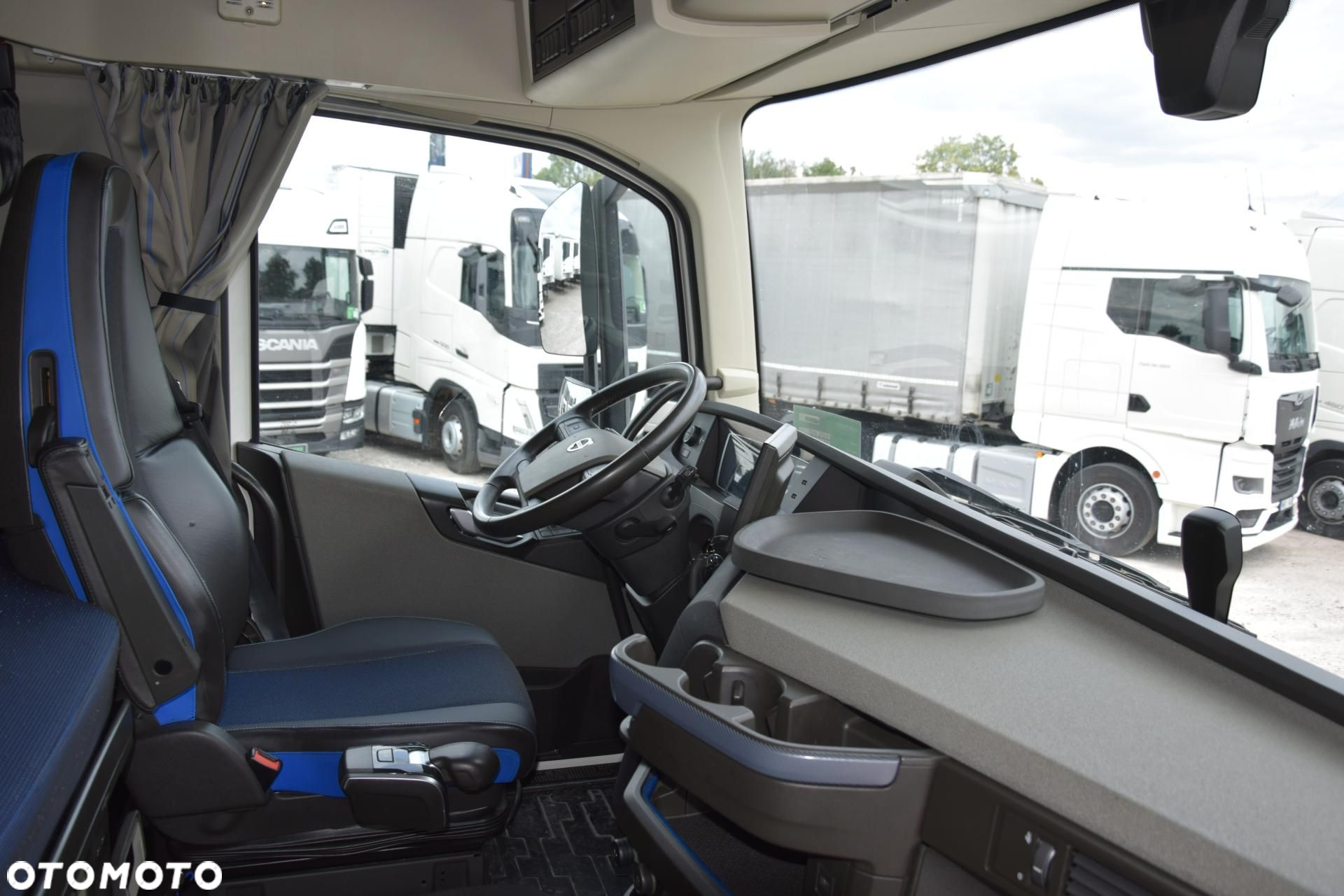 Volvo FH 460 Globetrotter XL i-Save - 16