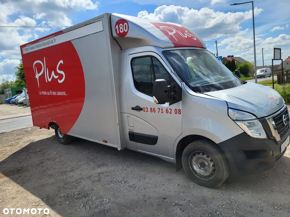 Nissan NV400 - 11