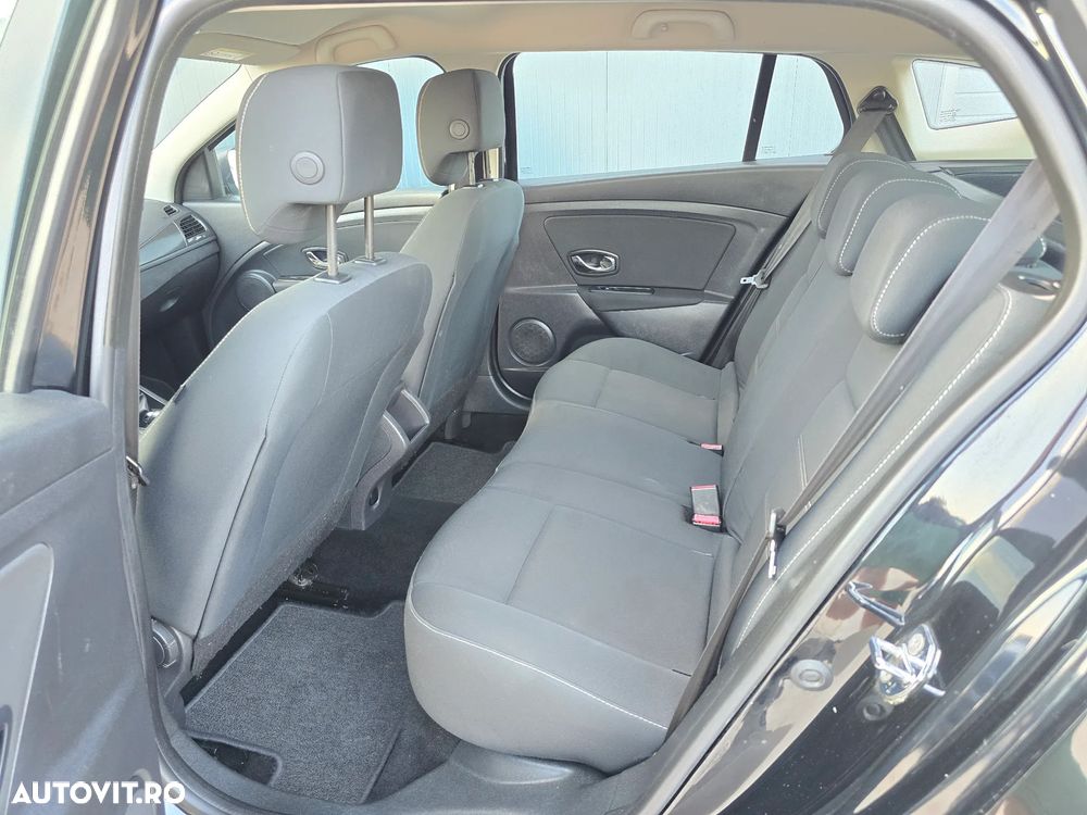 Renault Megane 1.5 dCi Dynamique - 8