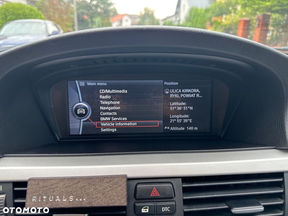 BMW Seria 3 318i - 32