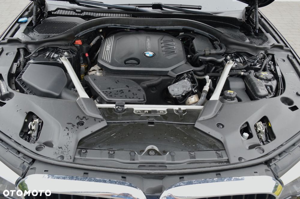 BMW Seria 5 520d xDrive Sport Line sport - 37