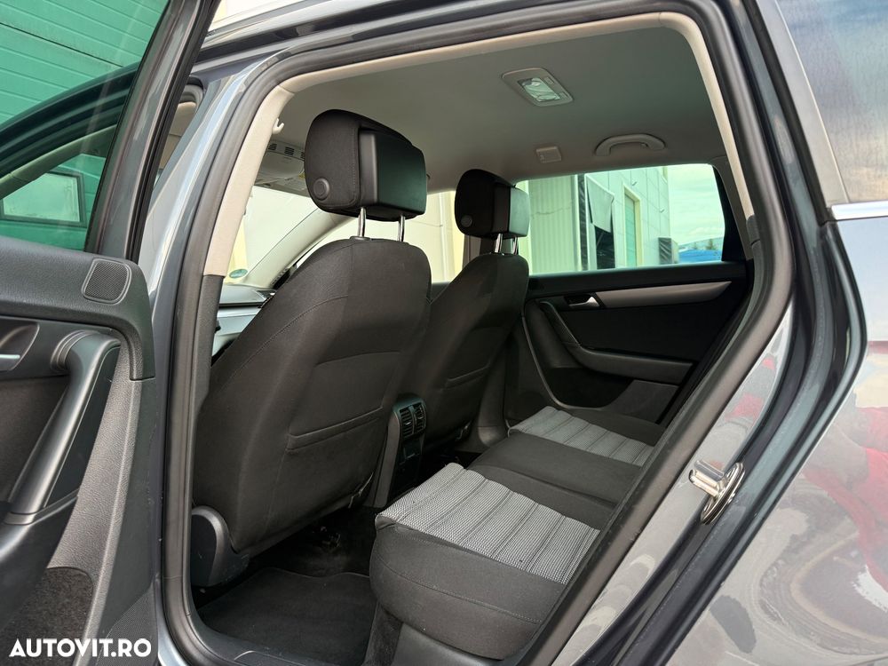 Volkswagen Passat 2.0 TDI BlueMotion Technology DSG Highline - 8