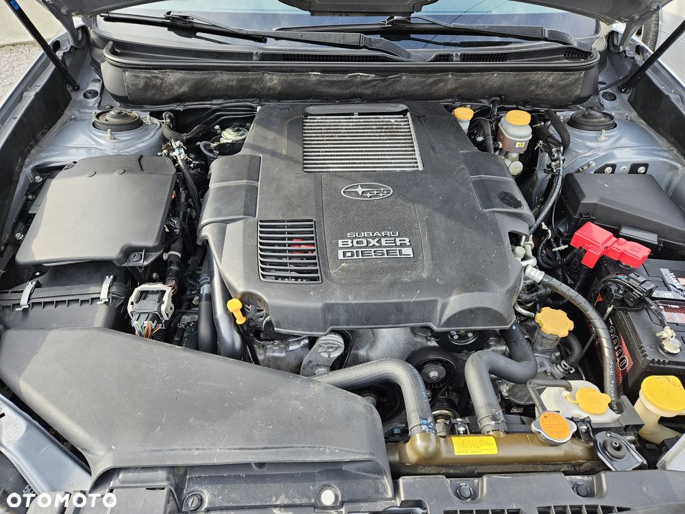 Subaru Legacy Kombi 2.0D Exclusive - 12